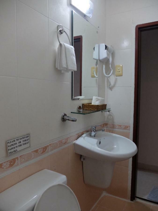 Ngoc Linh Hotel Ho Chi Minh City Exterior photo