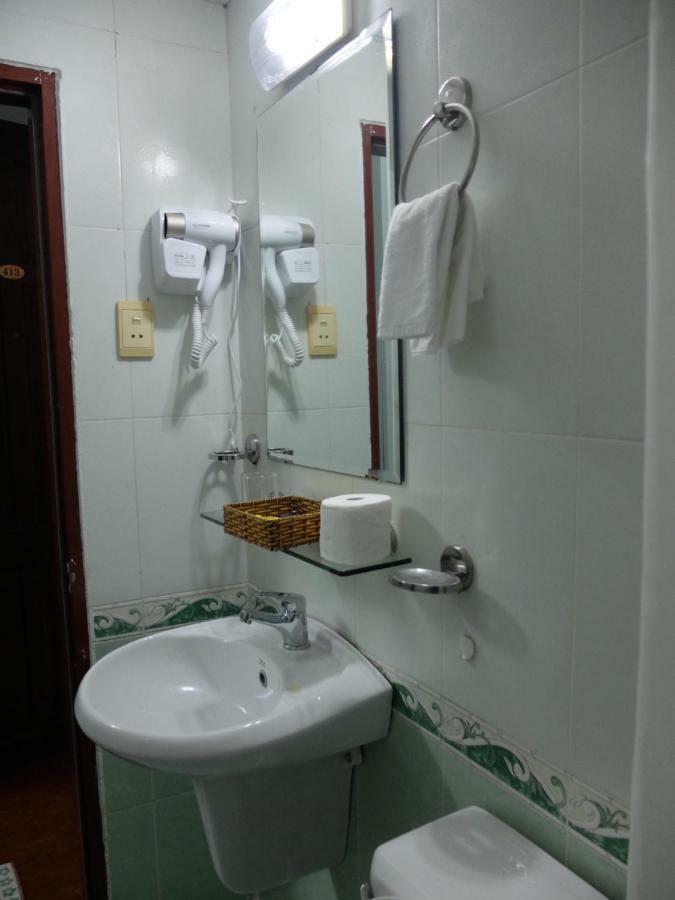 Ngoc Linh Hotel Ho Chi Minh City Exterior photo